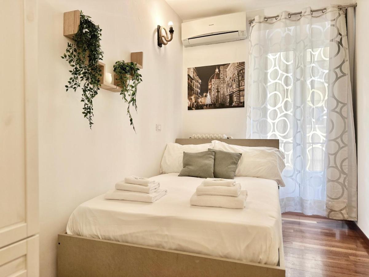 A 2 Passi Dal Duomo Con Parcheggio E 3 Camere 佛罗伦萨 外观 照片