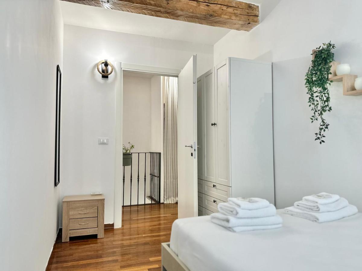 A 2 Passi Dal Duomo Con Parcheggio E 3 Camere 佛罗伦萨 外观 照片