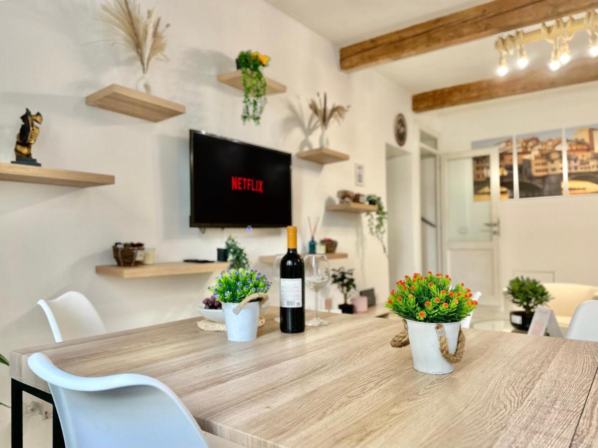 A 2 Passi Dal Duomo Con Parcheggio E 3 Camere 佛罗伦萨 外观 照片