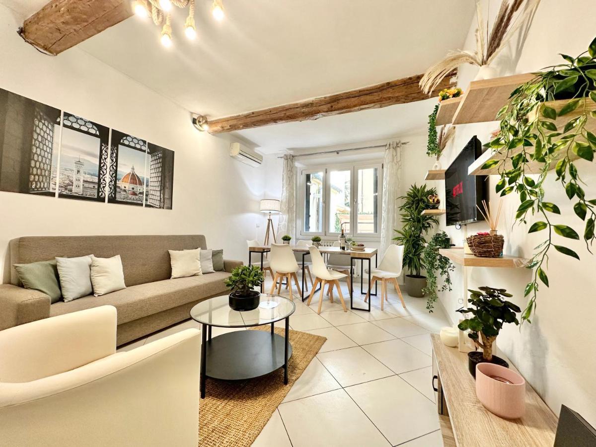 A 2 Passi Dal Duomo Con Parcheggio E 3 Camere 佛罗伦萨 外观 照片