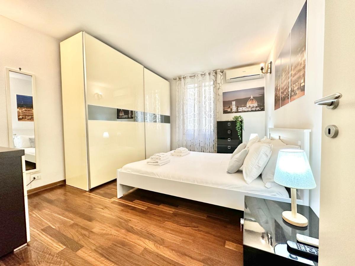 A 2 Passi Dal Duomo Con Parcheggio E 3 Camere 佛罗伦萨 外观 照片