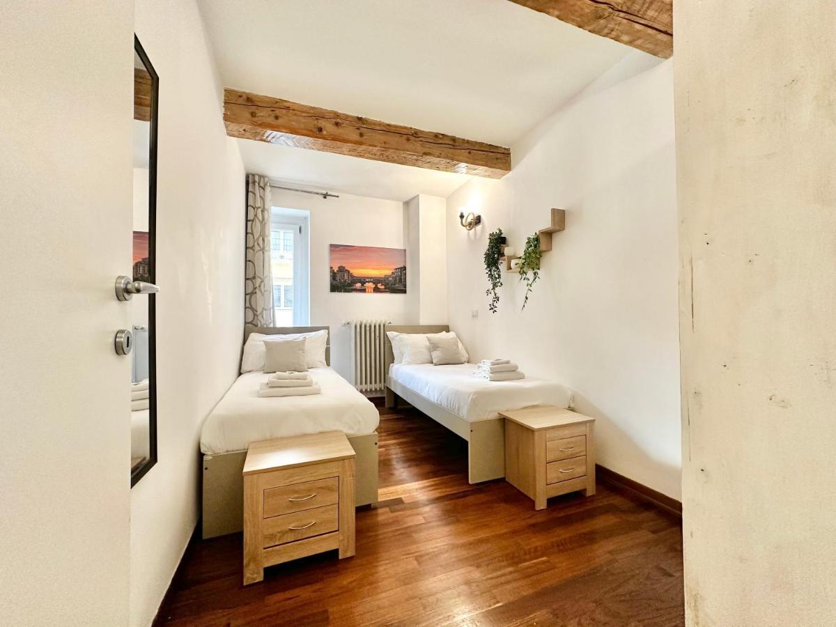 A 2 Passi Dal Duomo Con Parcheggio E 3 Camere 佛罗伦萨 外观 照片
