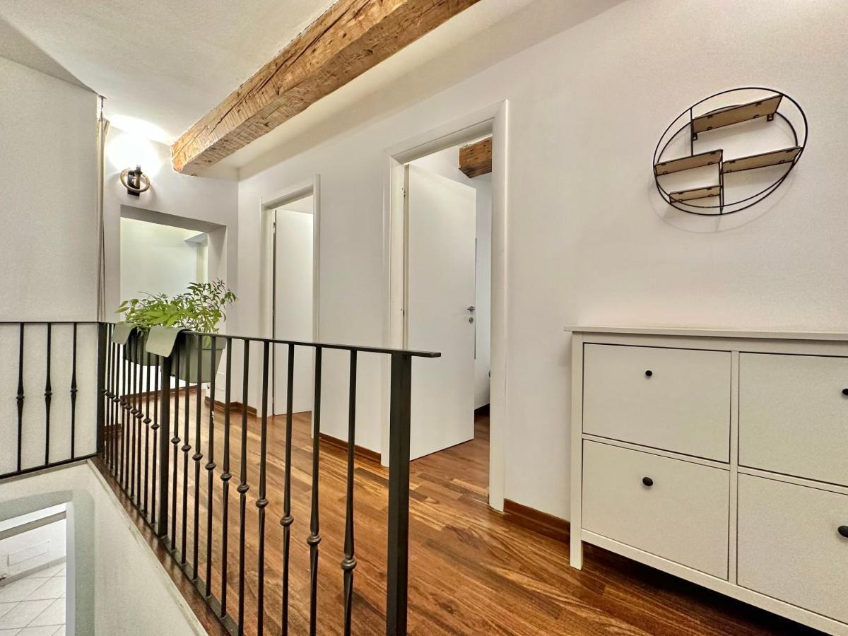 A 2 Passi Dal Duomo Con Parcheggio E 3 Camere 佛罗伦萨 外观 照片